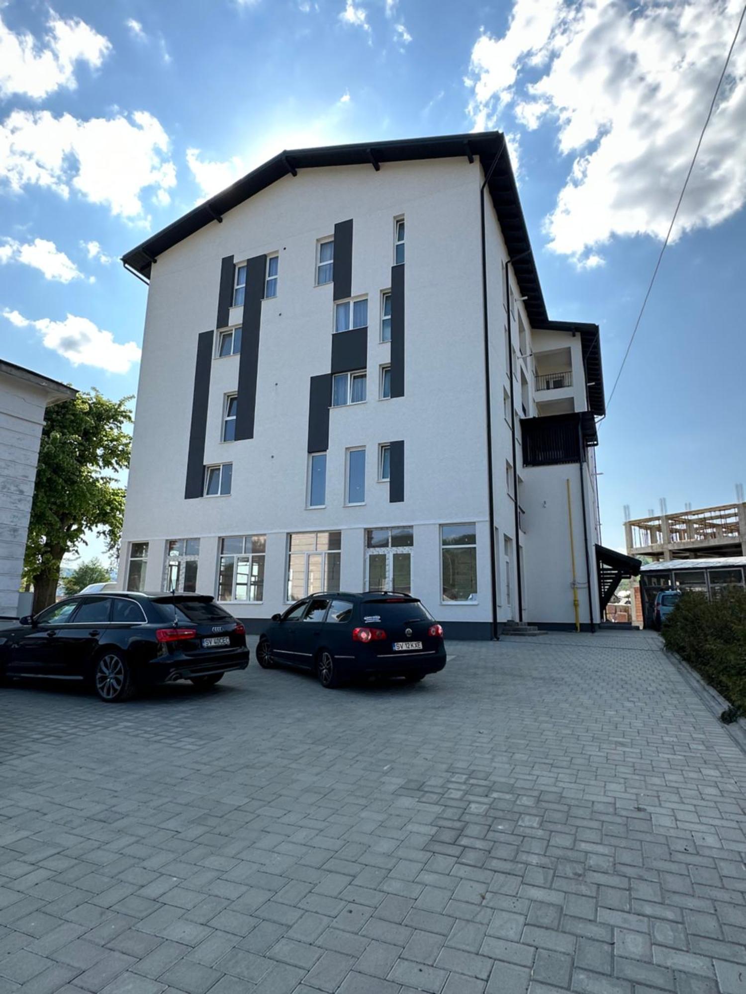 Apartamente Arinis Gura Humorului Exterior foto